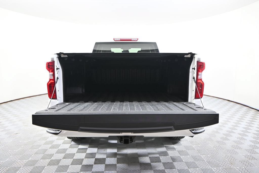 Used 2024 Chevrolet Silverado 1500 Custom w/ Rally Edition AWD/4WD image 6