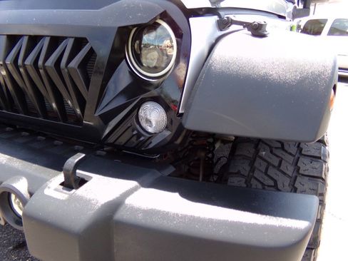 Used 2014 Jeep Wrangler Sport AWD/4WD image 27
