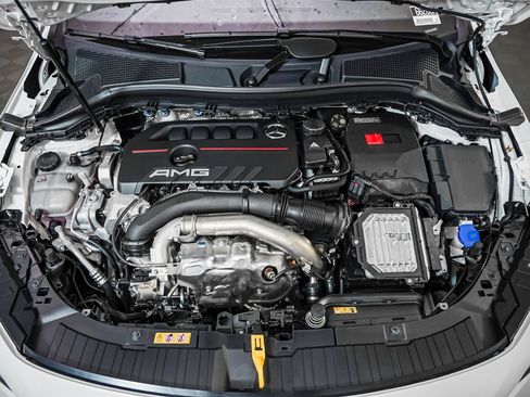 New 2026 Mercedes-Benz GLA 35 AMG 4MATIC image 4