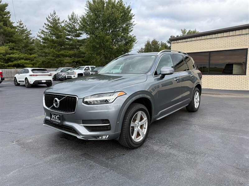 Used 2017 Volvo XC90 T5 Momentum w/ Vision Package FWD image 1