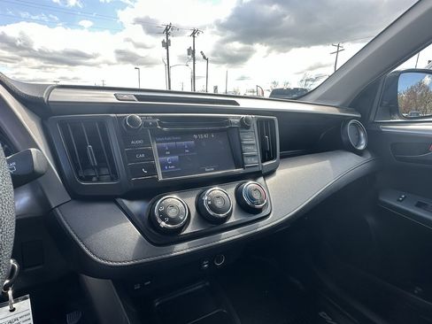 Used 2017 Toyota RAV4 LE w/ All Weather Liner Package AWD/4WD image 13