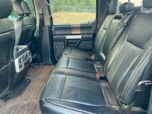 Used 2020 Ford F150 Lariat w/ Equipment Group 502A Luxury AWD/4WD image 5
