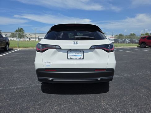 Used 2026 Honda HR-V LX image 6