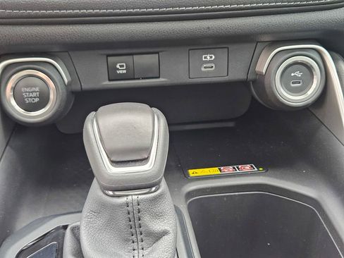 Used 2025 Toyota Grand Highlander AWD image 24