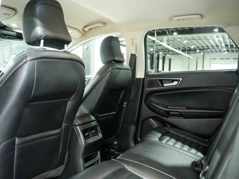 Used 2023 Ford Edge SEL w/ Convenience Package image 25