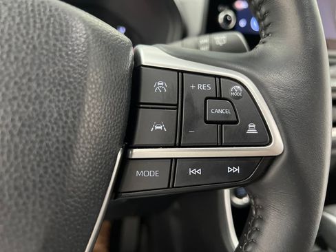 Used 2025 Toyota Grand Highlander AWD image 53