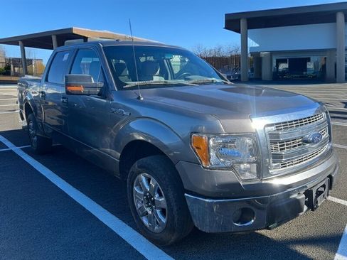 Used 2014 Ford F150 XLT w/ XLT Chrome Package RWD image 37