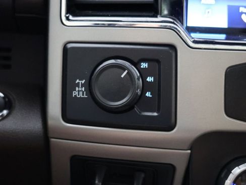 Used 2022 Ford F250 King Ranch w/ King Ranch Ultimate Package AWD/4WD image 18