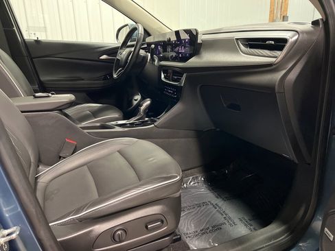 Certified 2024 Buick Encore GX Avenir w/ Avenir Technology Package image 8