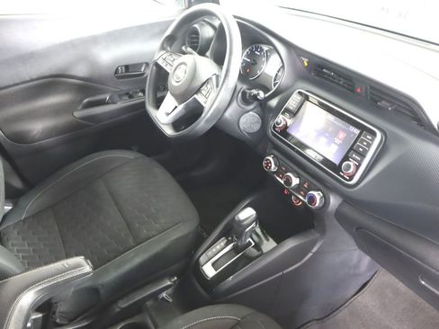 Used 2021 Nissan Kicks S image 27