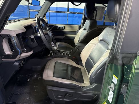 Used 2023 Ford Bronco Wildtrak AWD/4WD image 26