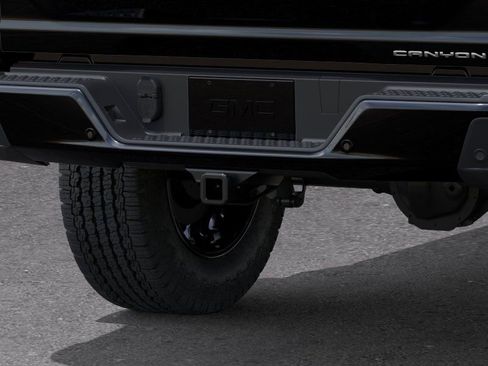 New 2026 GMC Canyon Denali AWD/4WD image 14
