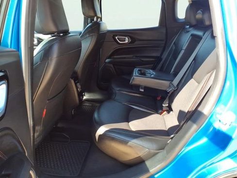 Used 2025 Jeep Compass Trailhawk AWD/4WD image 20
