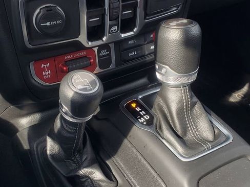 Used 2024 Jeep Wrangler Unlimited Sport AWD/4WD image 27