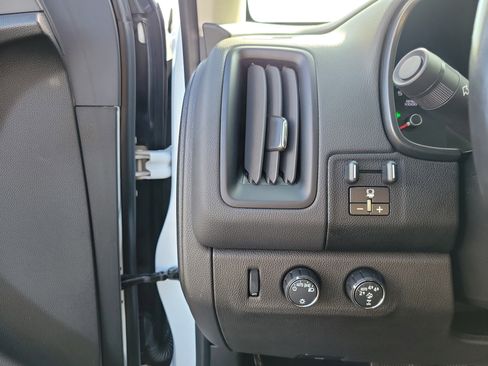 Used 2022 Chevrolet Colorado ZR2 w/ ZR2 Dusk Special Edition AWD/4WD image 20