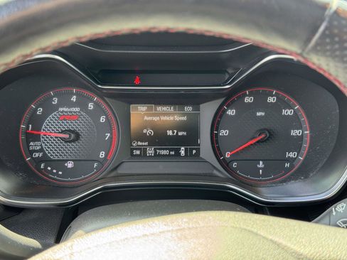 Used 2022 Chevrolet TrailBlazer RS w/ Sun and Liftgate Package image 11