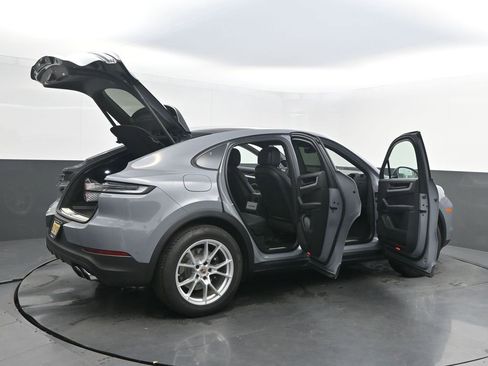 New 2026 Porsche Cayenne Coupe AWD/4WD image 39