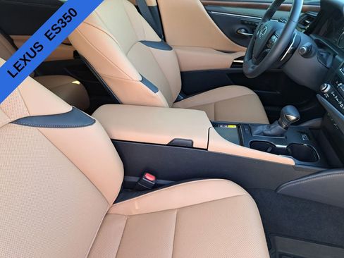 Used 2025 Lexus ES 350 w/ Premium Package image 19