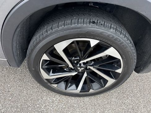 Used 2024 Mitsubishi Outlander SEL image 10