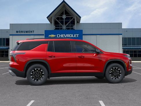 New 2026 Chevrolet Traverse Z71 w/ Enhanced Driving Package AWD/4WD image 5