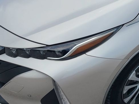 Used 2021 Toyota Prius Prime FWD image 22