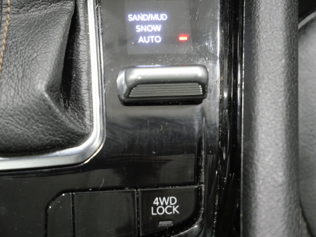 Used 2022 Jeep Compass Limited w/ Sun and Sound Group AWD/4WD image 22
