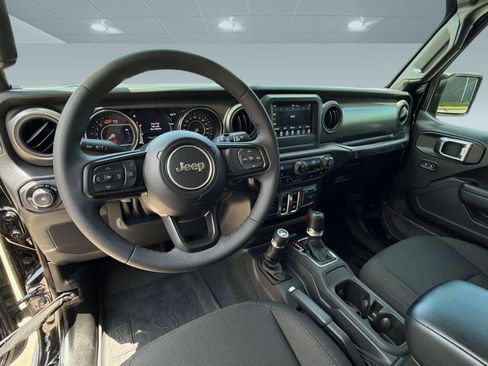 Used 2023 Jeep Wrangler Sport AWD/4WD image 25