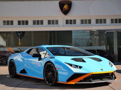 Used 2022 Lamborghini Huracan STO