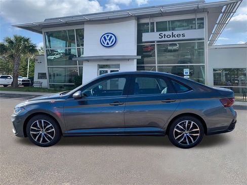 New 2026 Volkswagen Jetta SE image 7