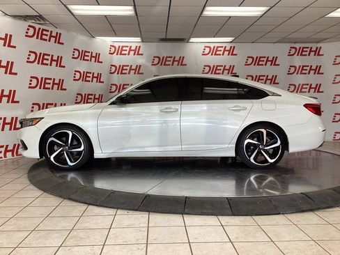 Used 2022 Honda Accord Sport image 4