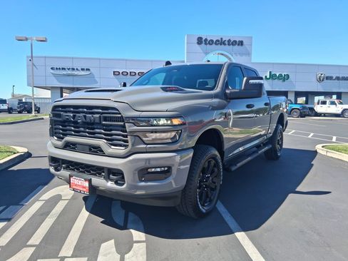 New 2026 RAM 2500 Tradesman AWD/4WD image 2