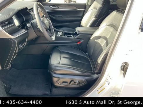 Used 2023 Jeep Grand Cherokee L Limited image 17