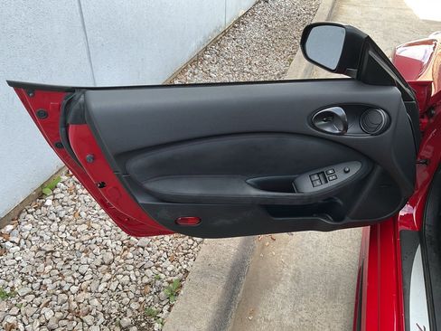 Used 2016 Nissan 370Z NISMO image 12