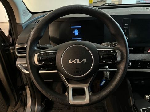 Used 2024 Kia Sportage LX FWD image 28