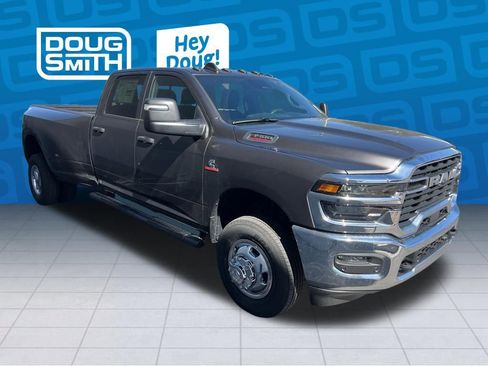 New 2026 RAM 3500 Tradesman image 8