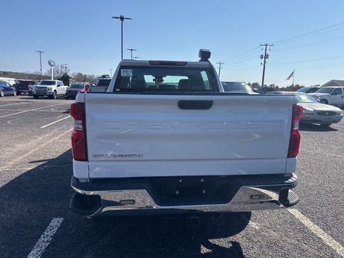Used 2024 Chevrolet Silverado 1500 W/T w/ Trailering Package image 6