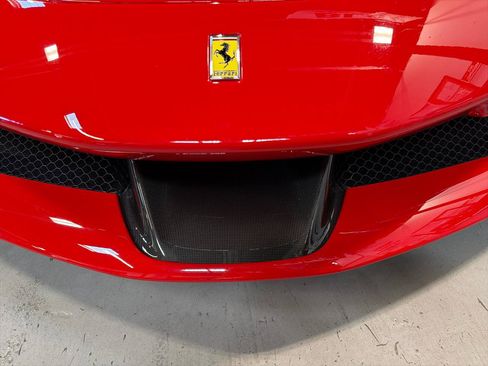 Used 2022 Ferrari SF90 Spider AWD/4WD image 12