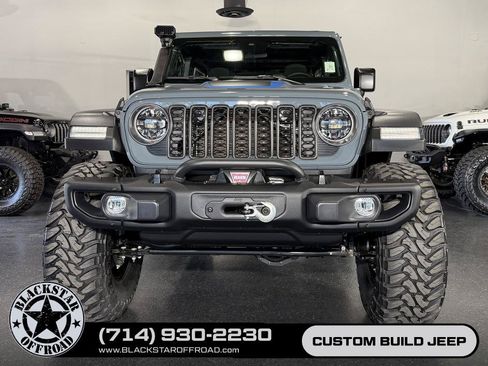 Used 2024 Jeep Wrangler Unlimited Rubicon 4xe w/ Capability Package AWD/4WD image 4