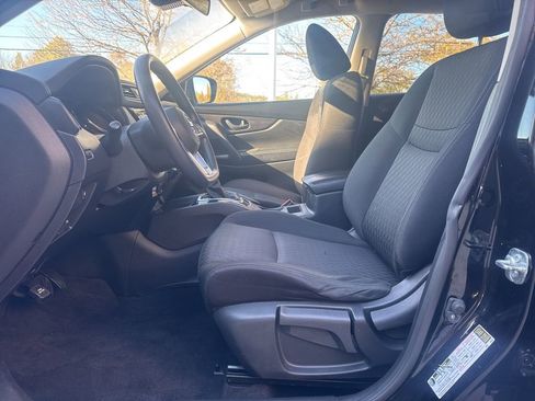 Used 2019 Nissan Rogue S AWD/4WD image 16