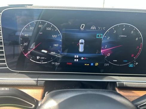 Used 2024 Mercedes-Benz GLS 580 4MATIC image 8