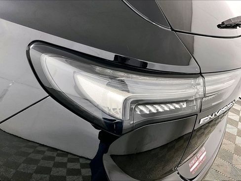 Used 2022 Buick Envision Avenir w/ Safety Package image 29