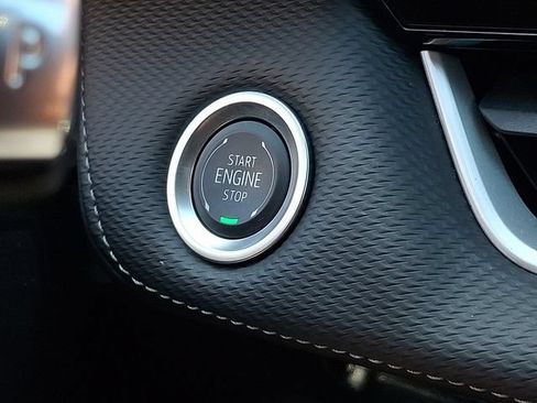 Used 2025 Chevrolet Equinox LT FWD image 18