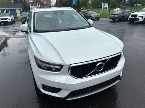Used 2021 Volvo XC40 T5 Momentum w/ Protection Package Premier AWD/4WD image 17