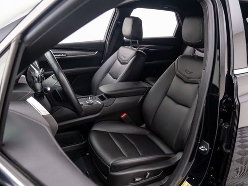 Certified 2023 Cadillac XT5 Luxury image 12