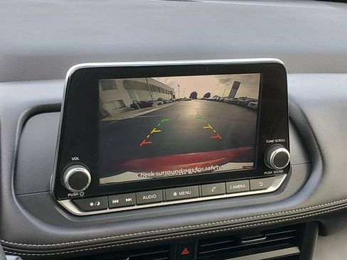Used 2026 Nissan Rogue S FWD image 19