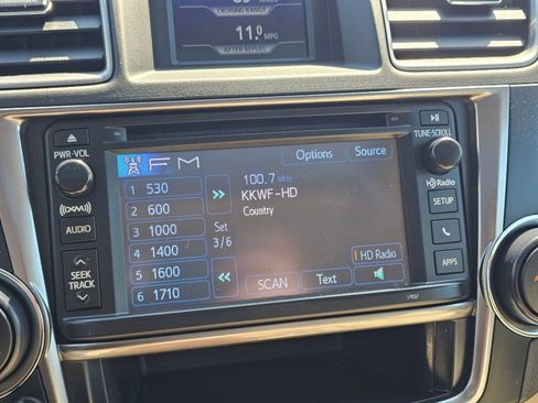 Used 2013 Toyota Highlander Limited AWD/4WD image 6