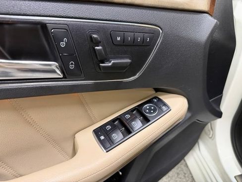 Used 2011 Mercedes-Benz E 350 4MATIC Wagon image 20