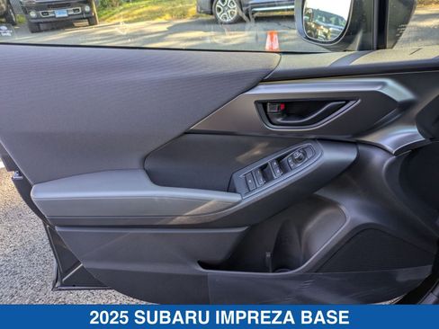 Certified 2025 Subaru Impreza 2.0i image 12