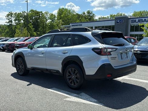 Certified 2025 Subaru Outback Onyx Edition AWD/4WD image 8