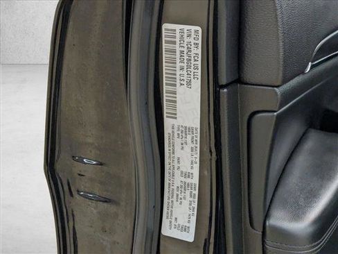 Used 2020 Jeep Grand Cherokee Limited w/ Luxury Group II image 26